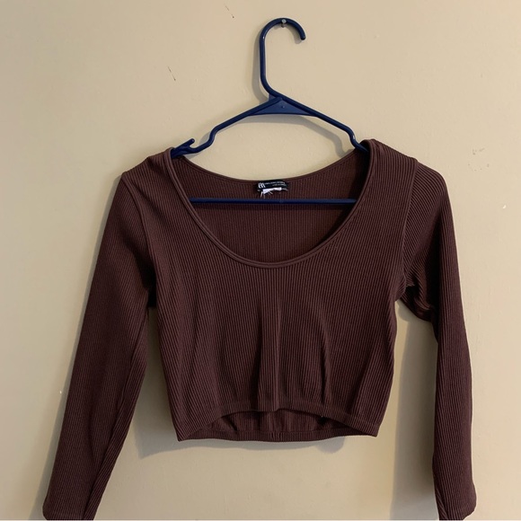 Zara Seamless Contour Ribbed Long Sleeve Cropped Top - Picture 2 of 4
